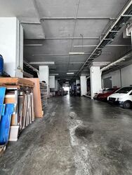 E9 Premium (D27), Factory #524488271